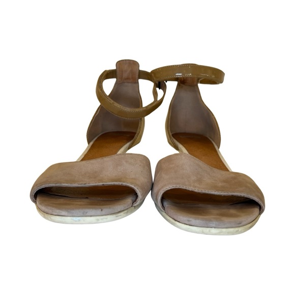 Camper Heel Tan Velcro Ankle Strap suede and patent low heel sandals size 39 8.5 - Picture 2 of 12